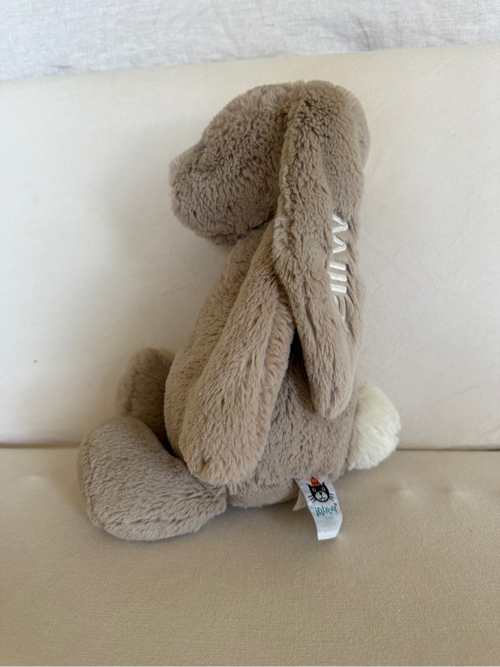 Jellycat Bashful Beige Bunny Plush large embroidered ear - Picture 6 of 12